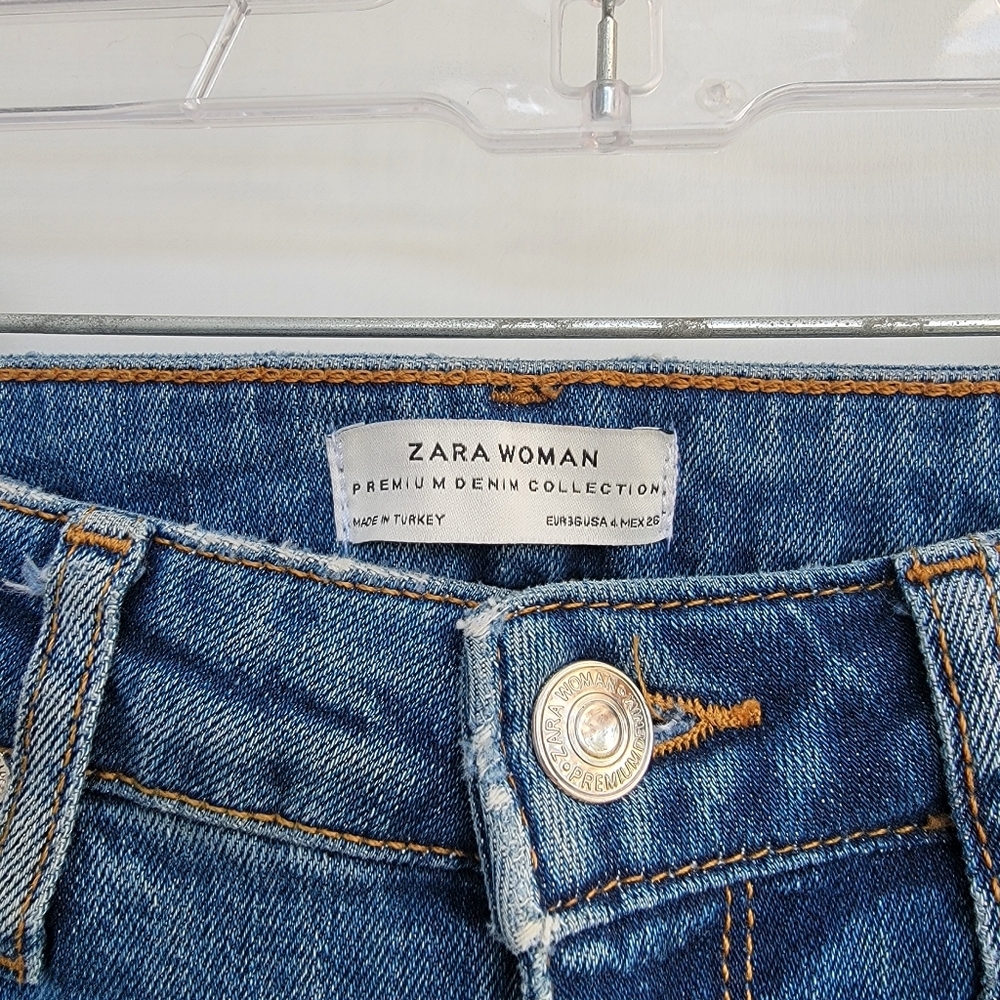 Zara Distressed Embroidered Studded Skinny Jeans Size 4 Floral Boho Rock N Roll - Picture 13 of 16